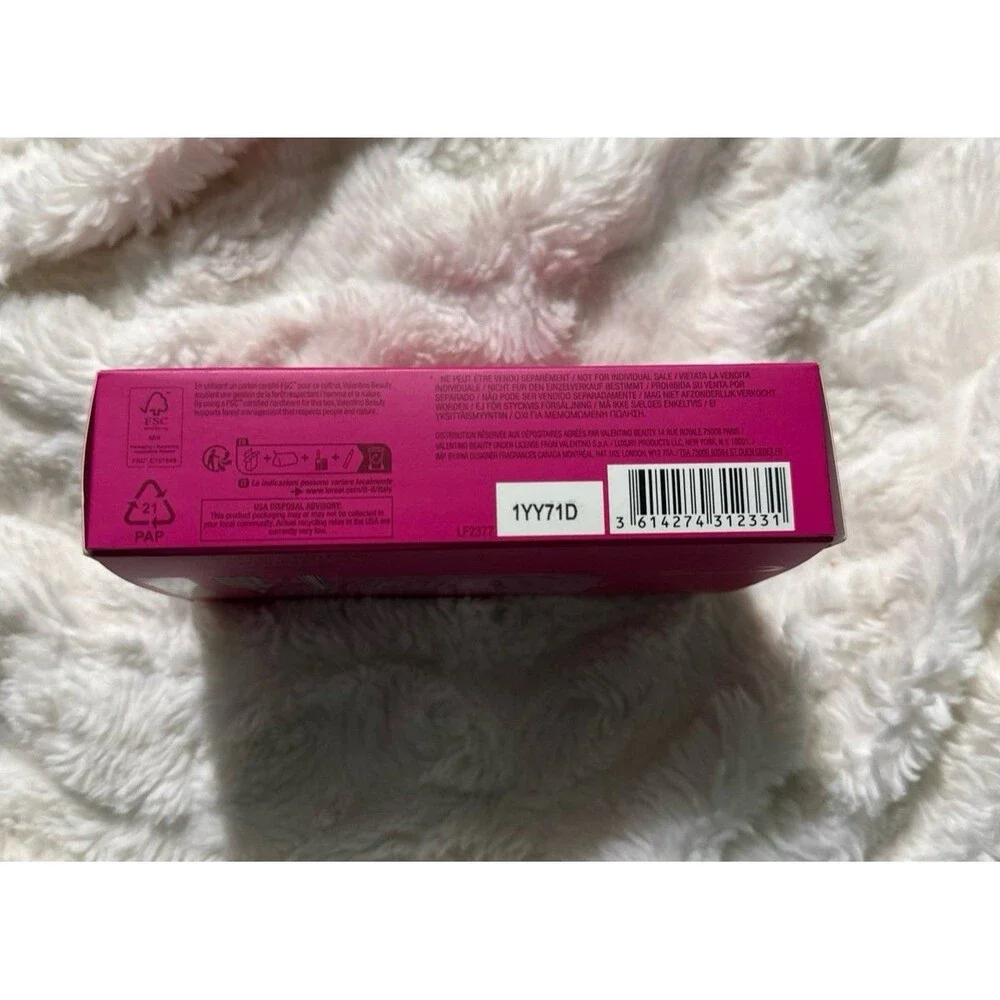 Valentino Spike Lipstick Pink Pouch Gift Set